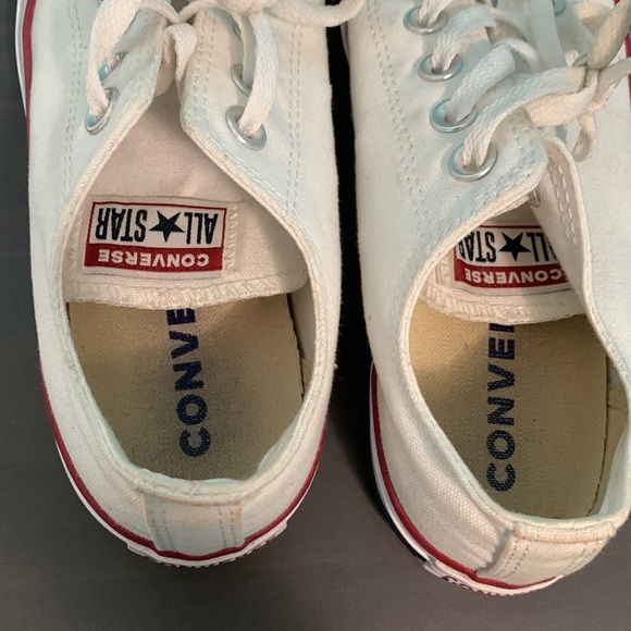 Unisex white converse. Men’s 5/ Women’s 7 - Picture 7 of 10